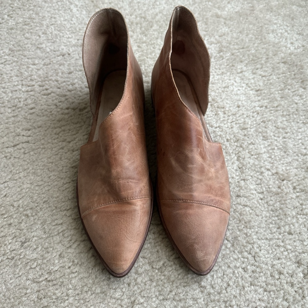 Free People Tan Leather Flats